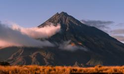 Featured image of post Throwing a mountain into the sea